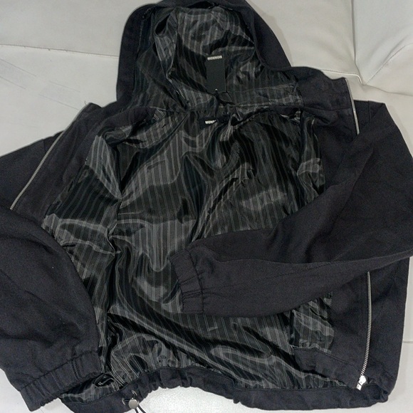 NWT Monrow black soft twill hooded bomber jacket Small - Picture 7 of 10